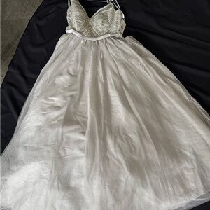 Elegant Silver Prom dress Colors Dress 2132 Silver Beaded Tulle Gown NWT Size 14